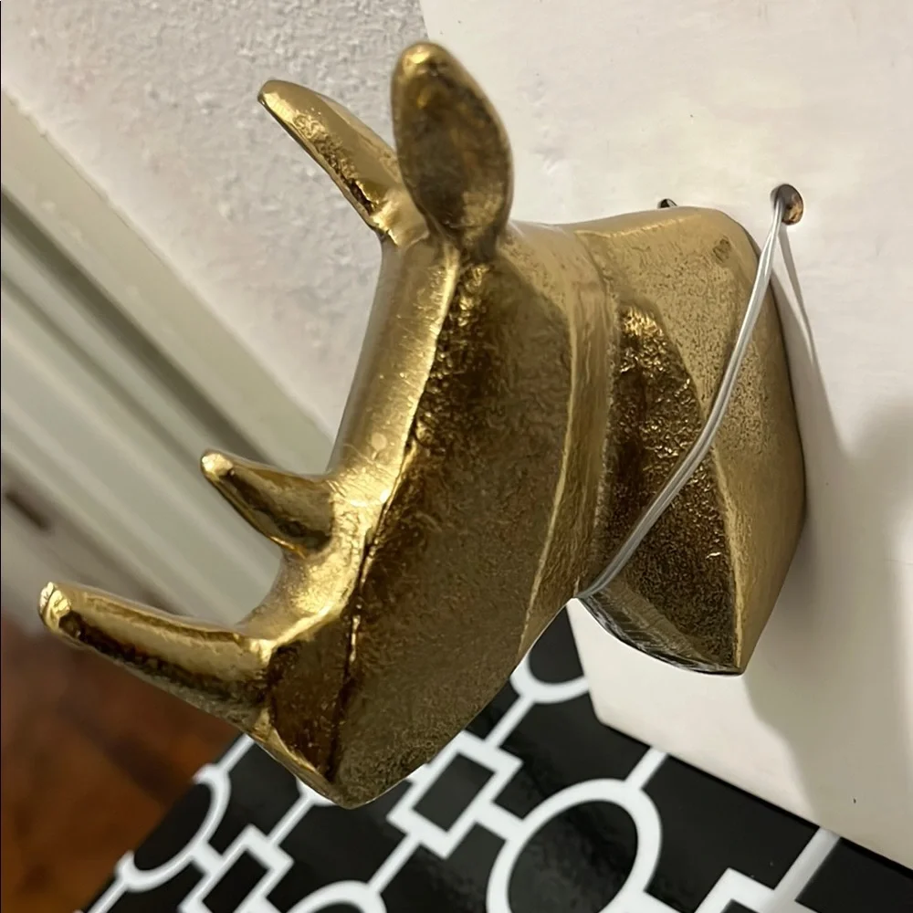 Gold Tone Rhinoceros Head Wall Mount Decor Key Towel Hook Hanger